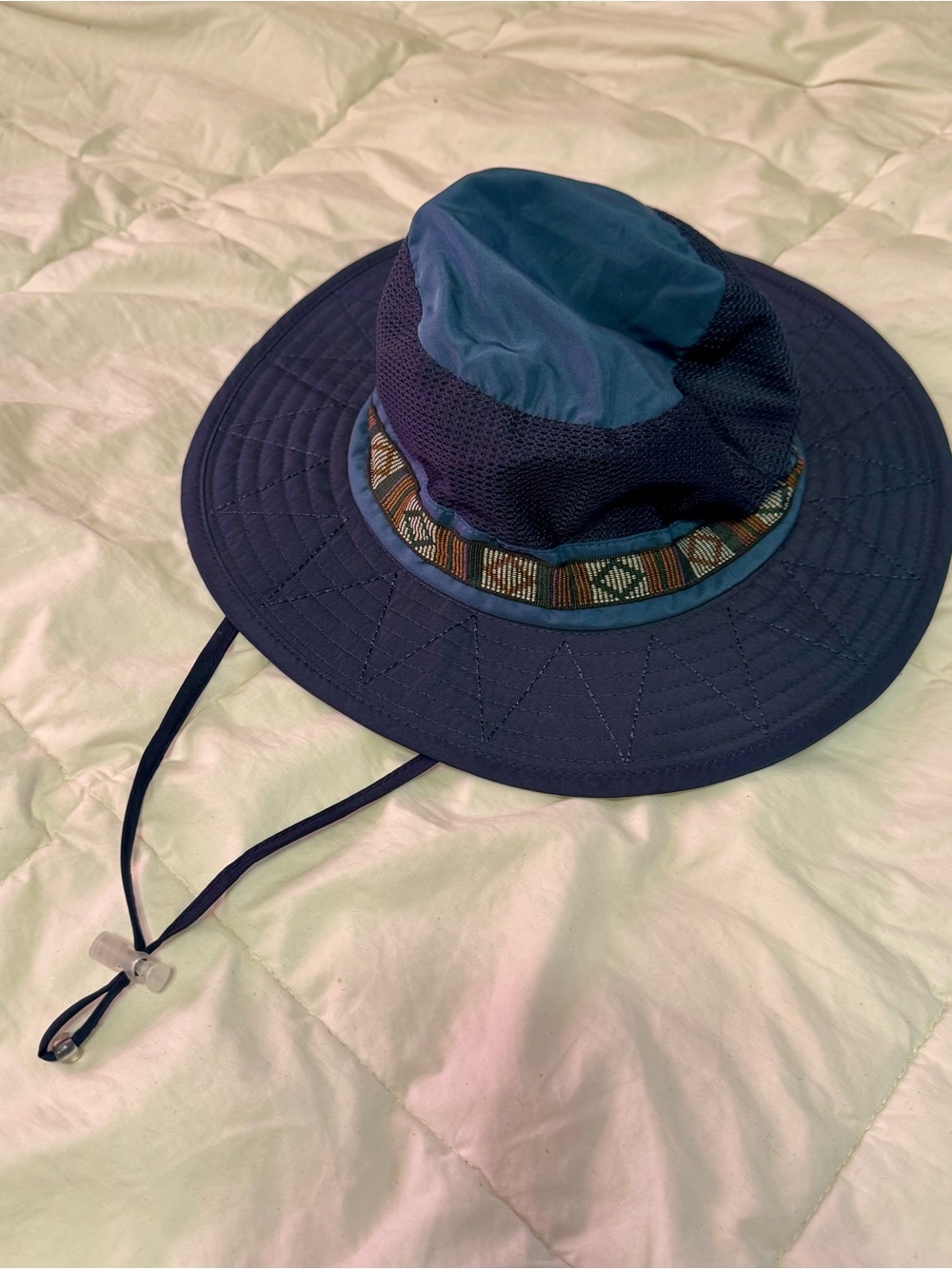 Magellan Outdoors Wide Rim boonie hat.
